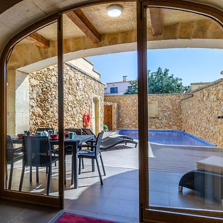 A Popular Pet Friendly Villa With A Pool, Gozo Xaghra Bagian luar foto