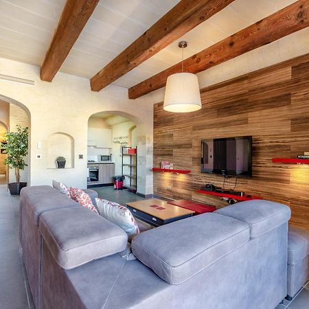 A Popular Pet Friendly Villa With A Pool, Gozo Xaghra Bagian luar foto