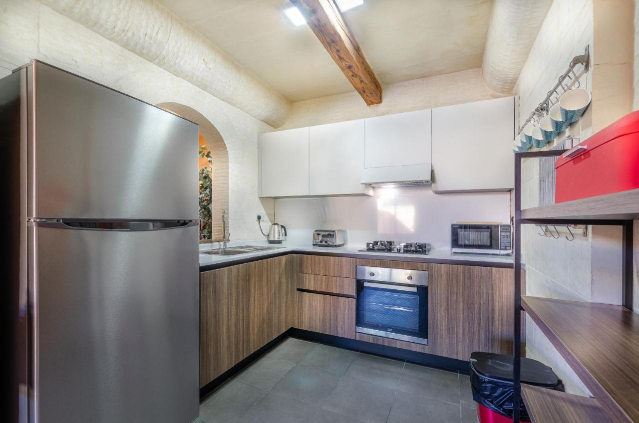 A Popular Pet Friendly Villa With A Pool, Gozo Xaghra Bagian luar foto