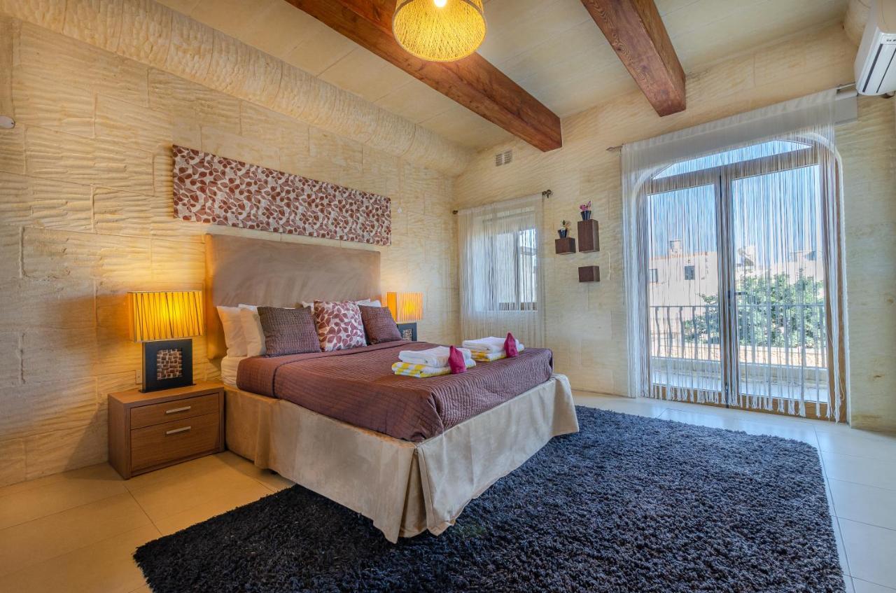 A Popular Pet Friendly Villa With A Pool, Gozo Xaghra Bagian luar foto