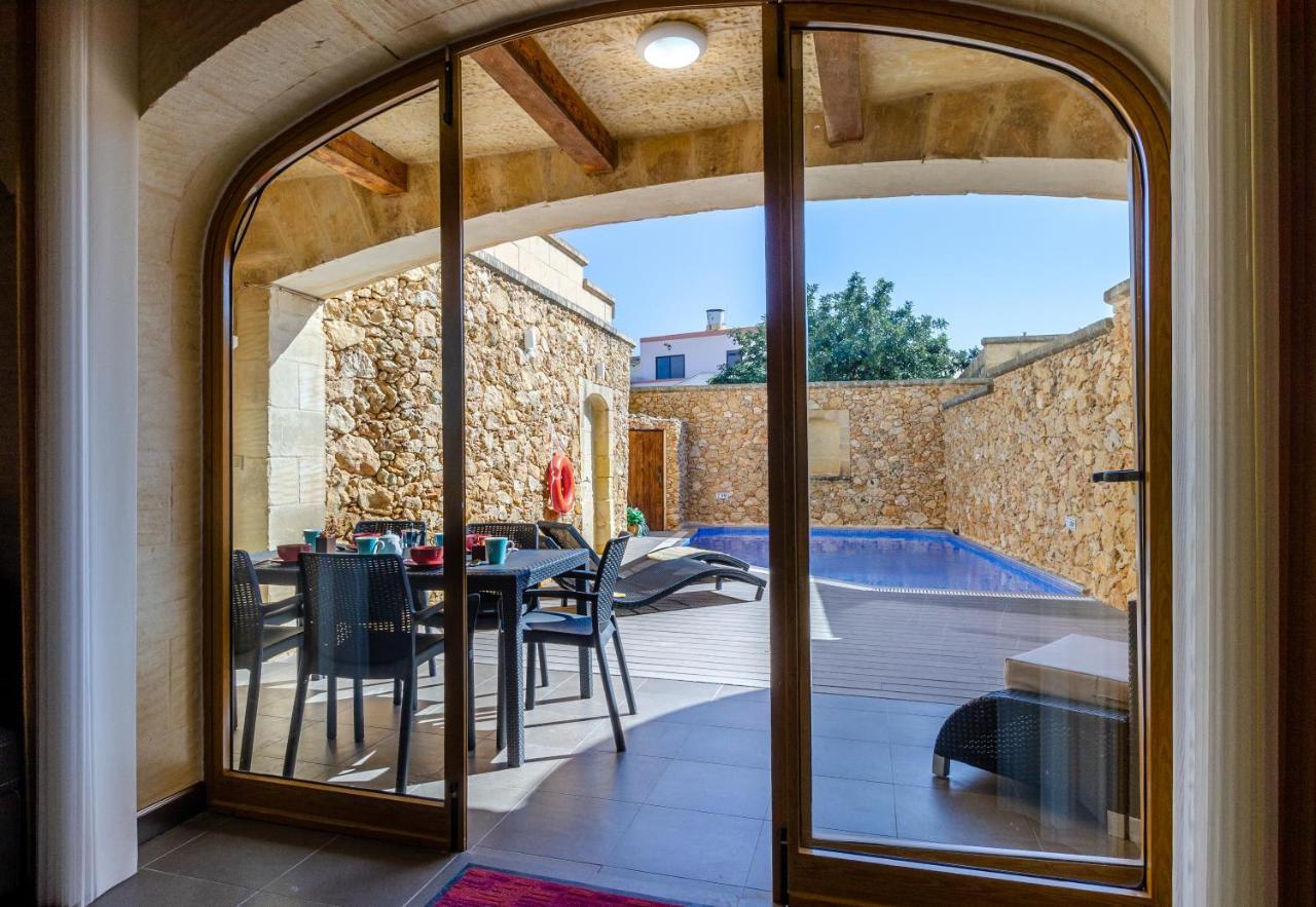 A Popular Pet Friendly Villa With A Pool, Gozo Xaghra Bagian luar foto