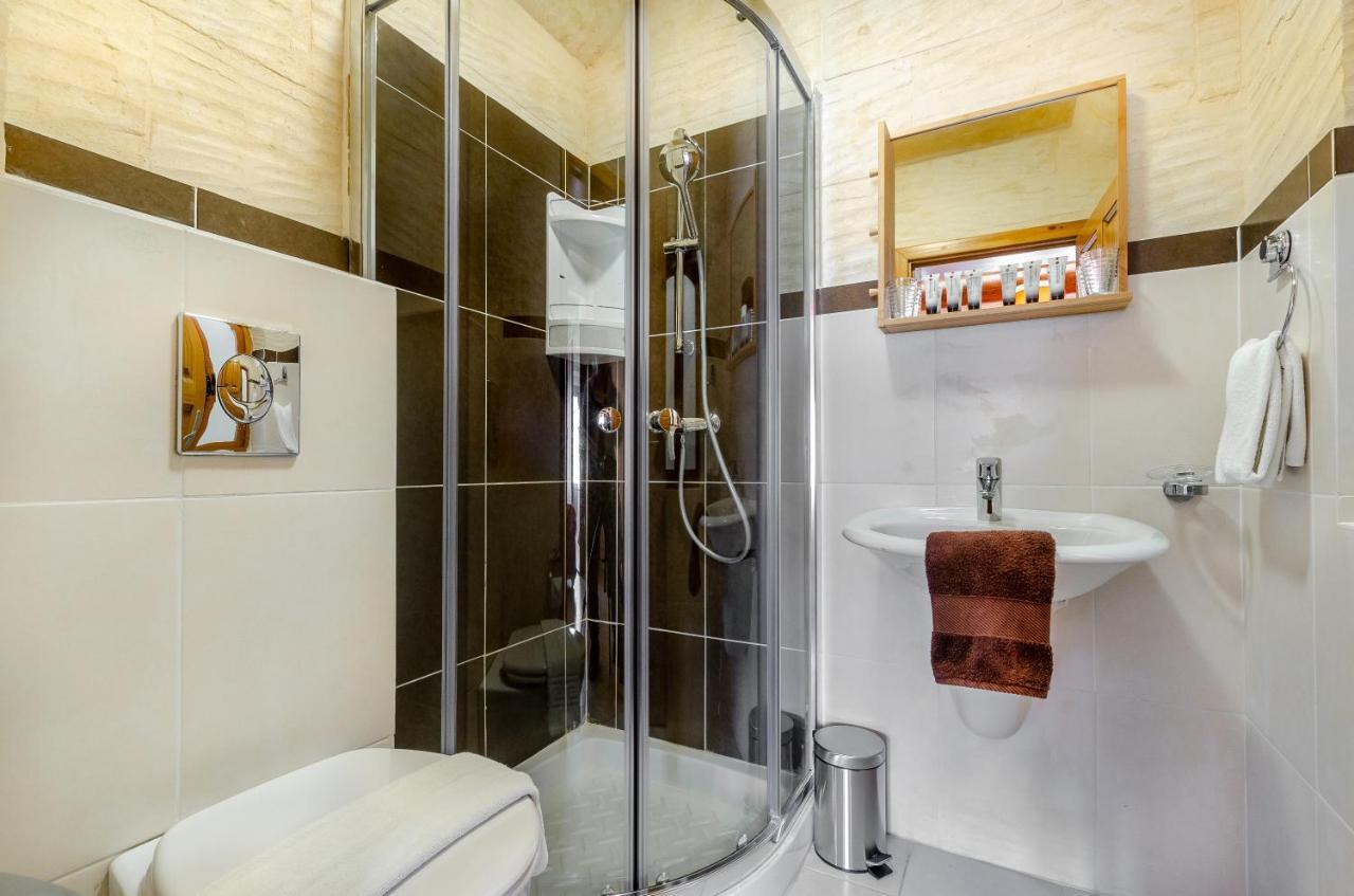 A Popular Pet Friendly Villa With A Pool, Gozo Xaghra Bagian luar foto