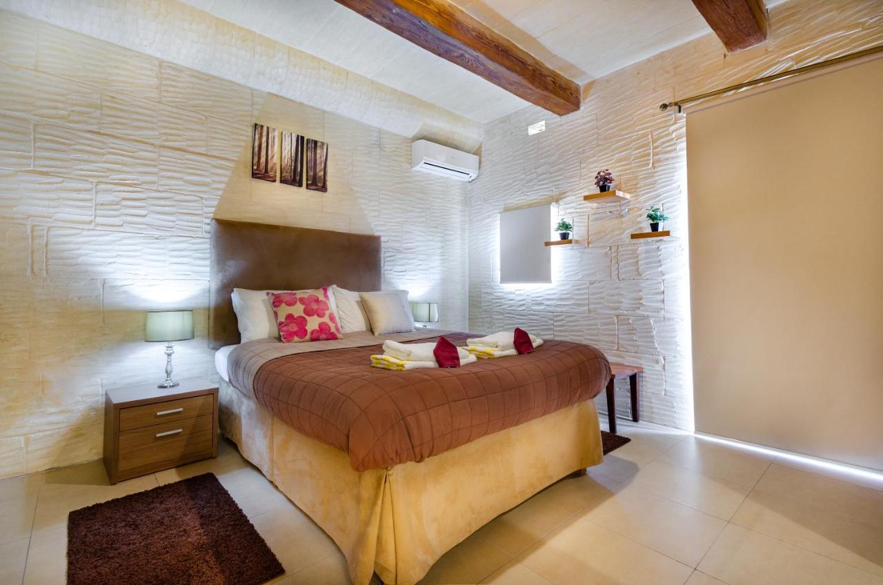 A Popular Pet Friendly Villa With A Pool, Gozo Xaghra Bagian luar foto