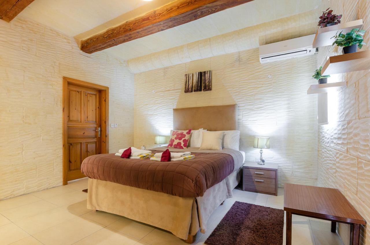 A Popular Pet Friendly Villa With A Pool, Gozo Xaghra Bagian luar foto